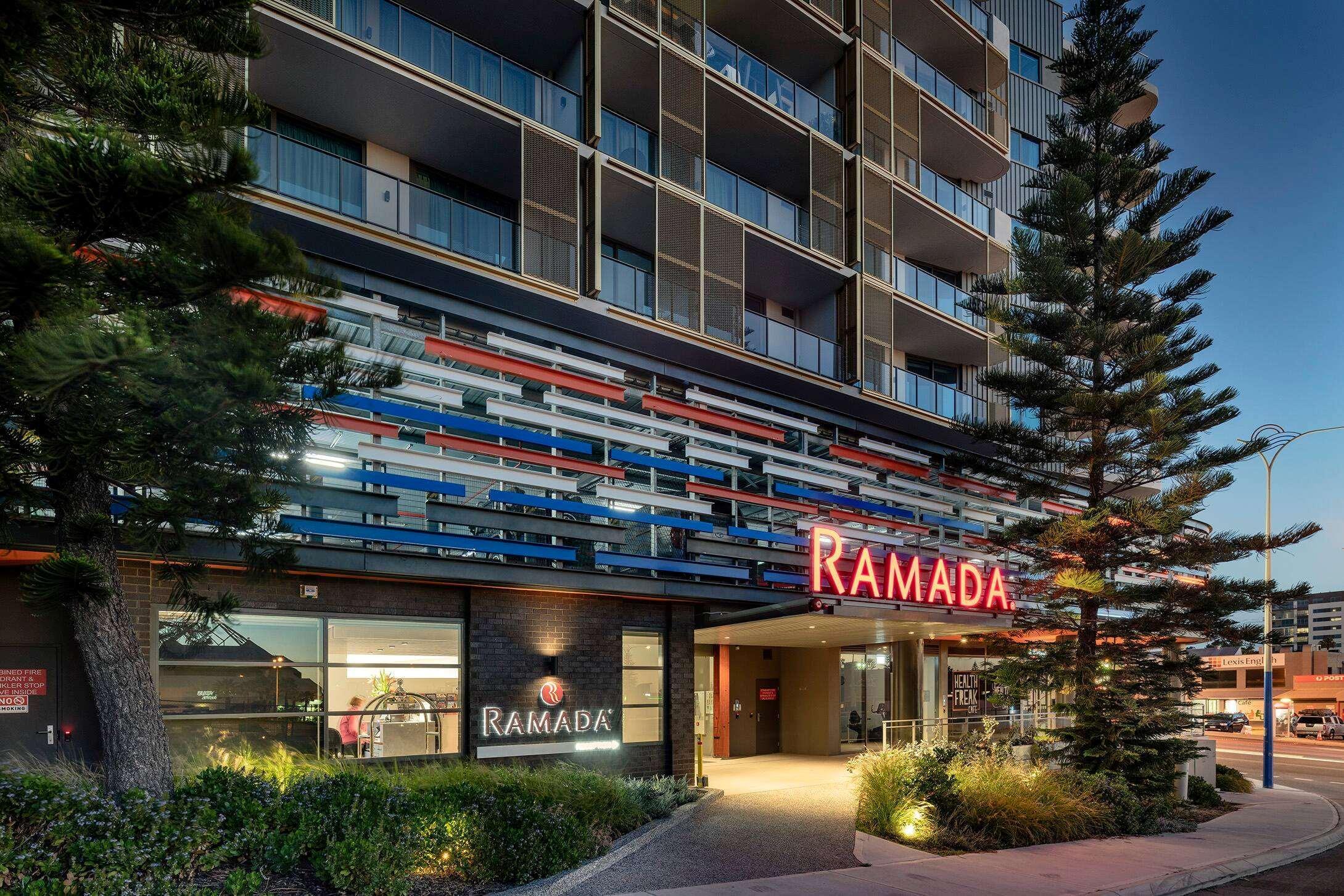 รามาดา เวโทรบลู สการ์โบโรช์บีช Hotel เพิร์ท ภายนอก รูปภาพ